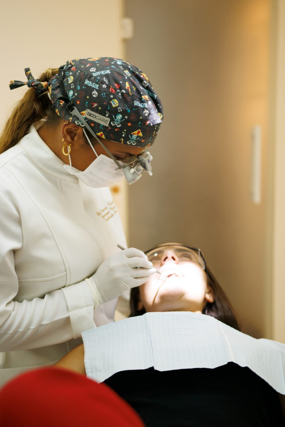 Dentística e estética dental — atendimento da Dra. Jéssica Cardoso